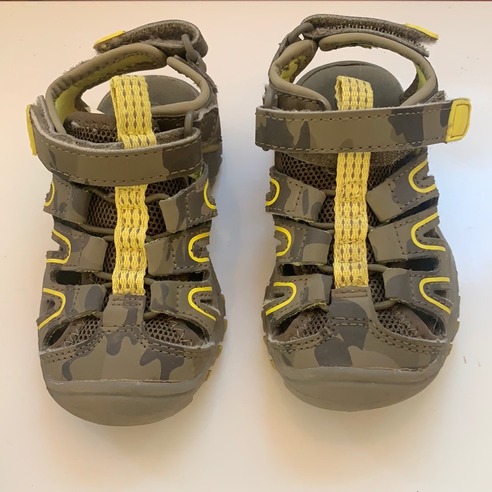 Cat &  Jack Afton hiking sandals size 7T